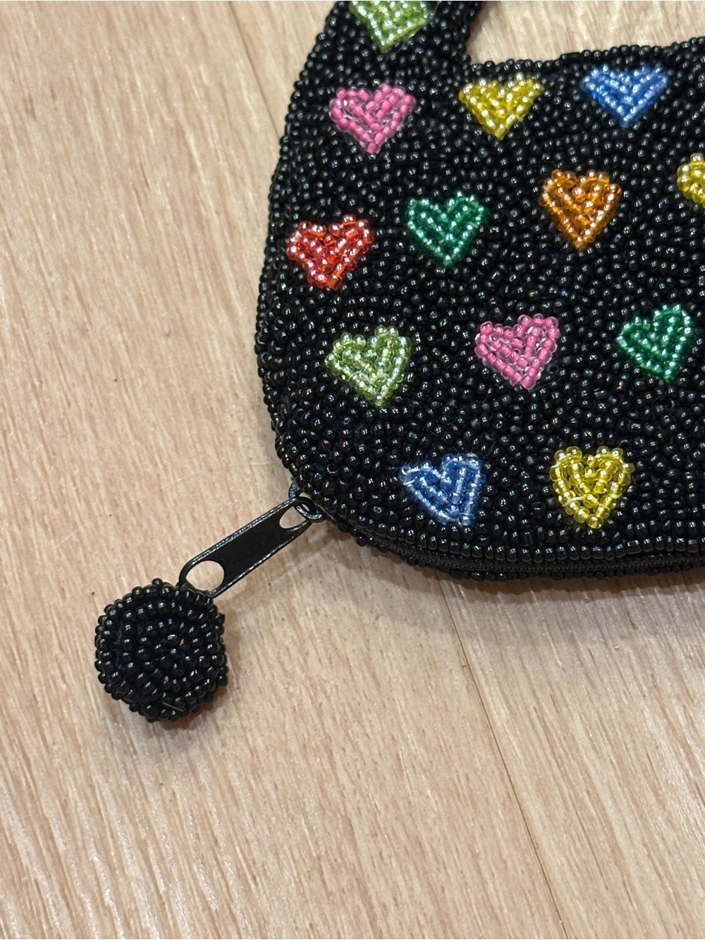 Mini Beaded Heart Wallet - Picture 3 of 7
